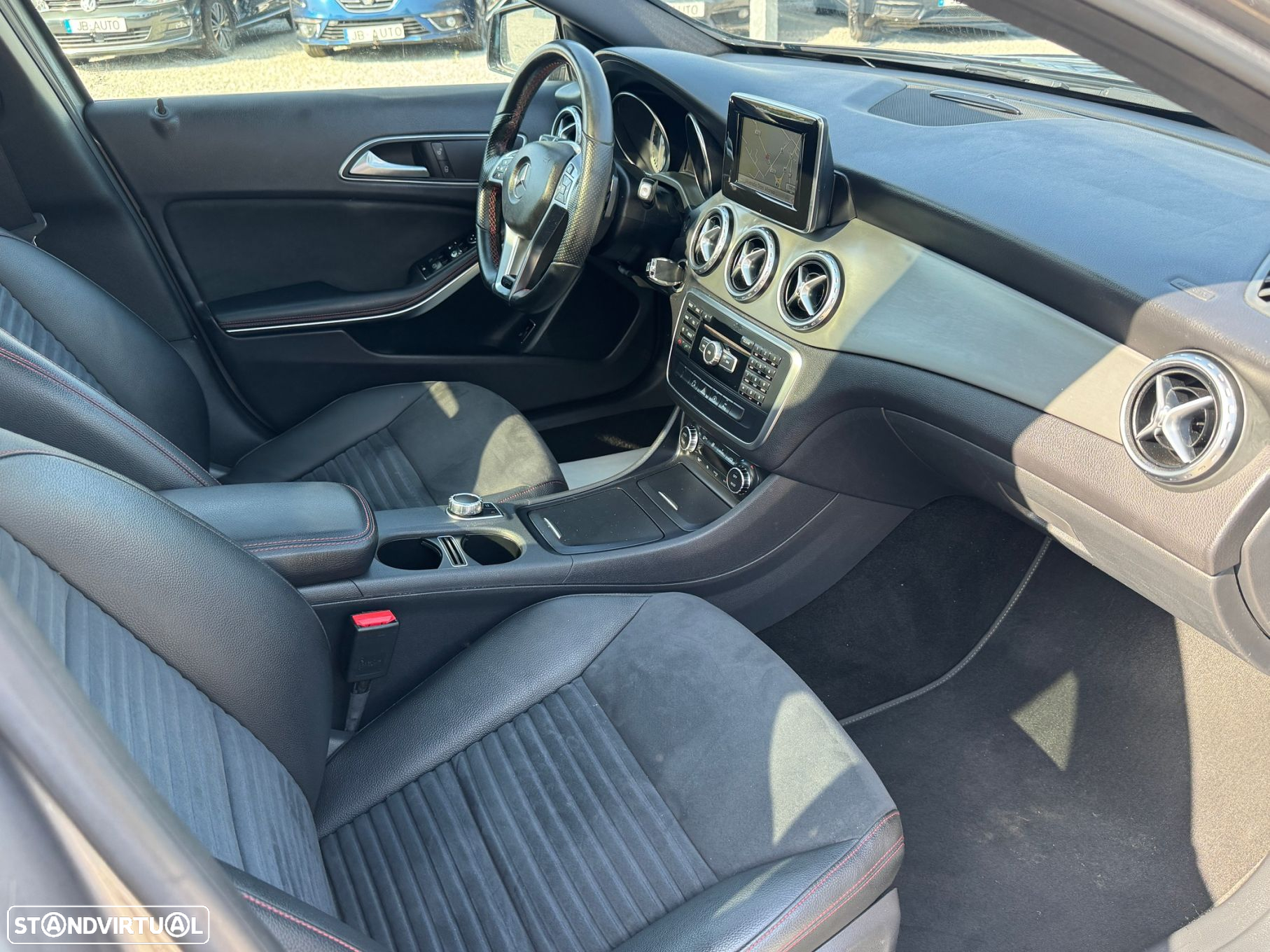 Mercedes-Benz GLA 220 CDi AMG Line - 10