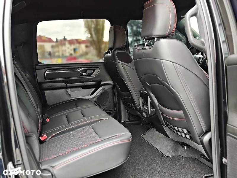 Dodge RAM 1500 5.7 4x4 - 18