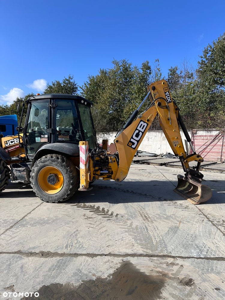 JCB 4CX - 9