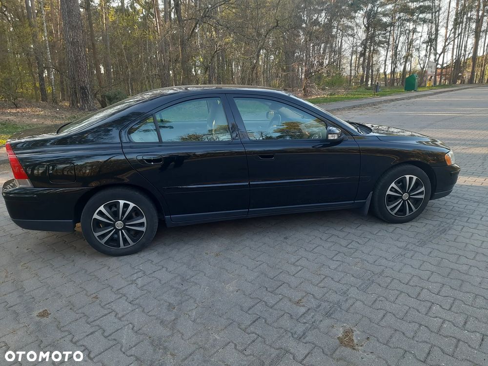 Volvo S60 2.4 Kinetic - 3