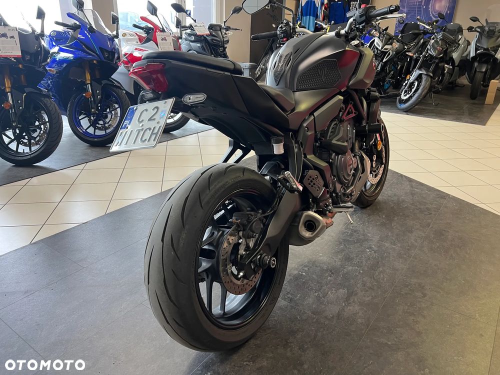 Yamaha MT - 7