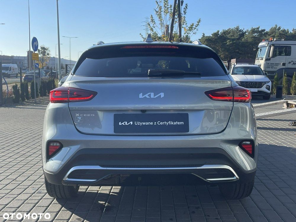 Kia XCeed 1.5 T-GDI Business Line DCT - 4