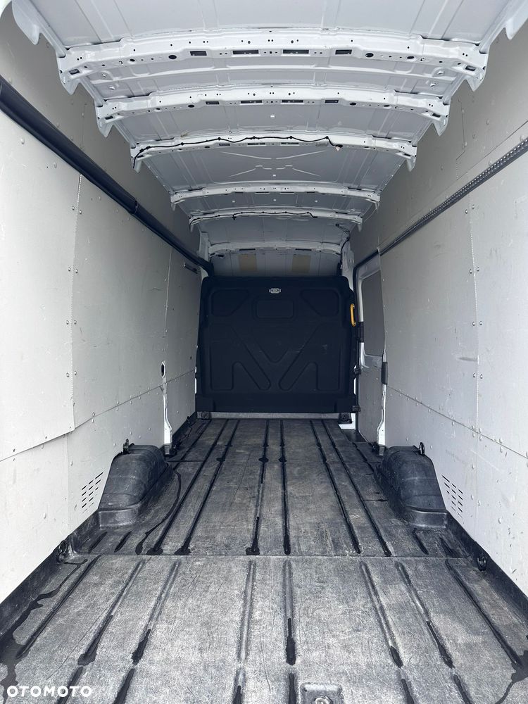 Ford Transit - 8