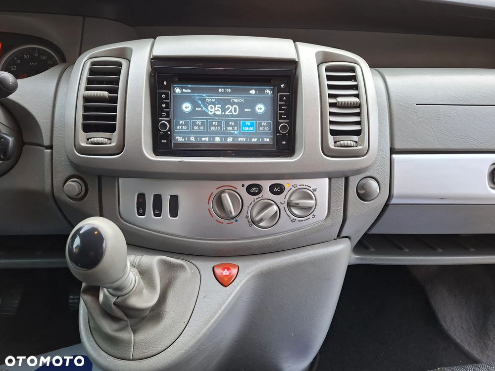 Renault Trafic - 20