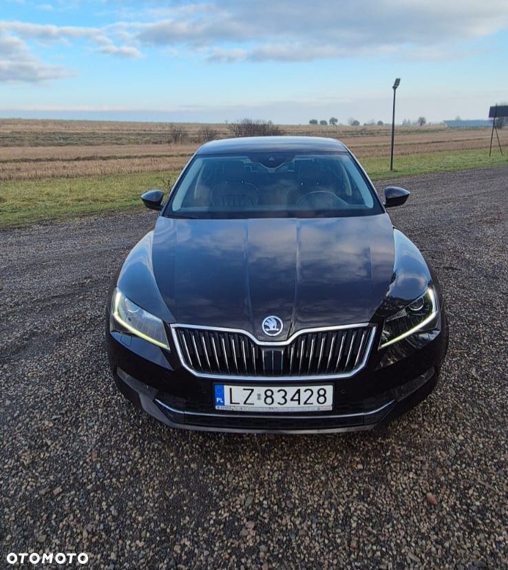 Skoda Superb 2.0 TDI L&K DSG - 5