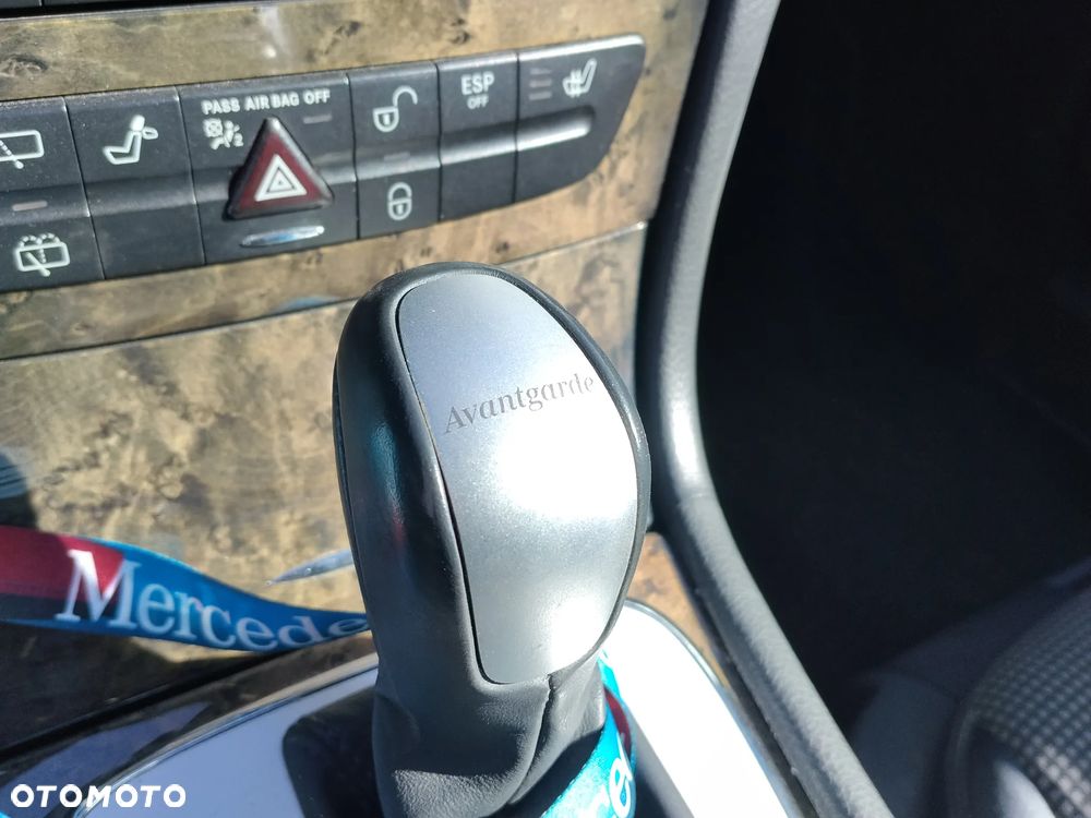 Mercedes-Benz Klasa E 280 CDI Avantgarde DPF - 16