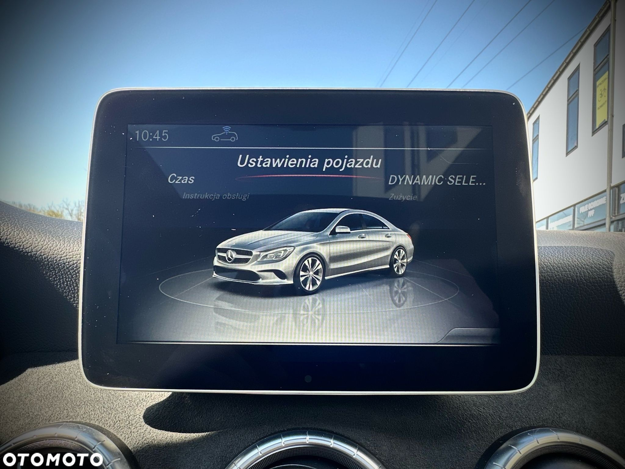 Mercedes-Benz CLA 200 7G-DCT AMG Line - 10