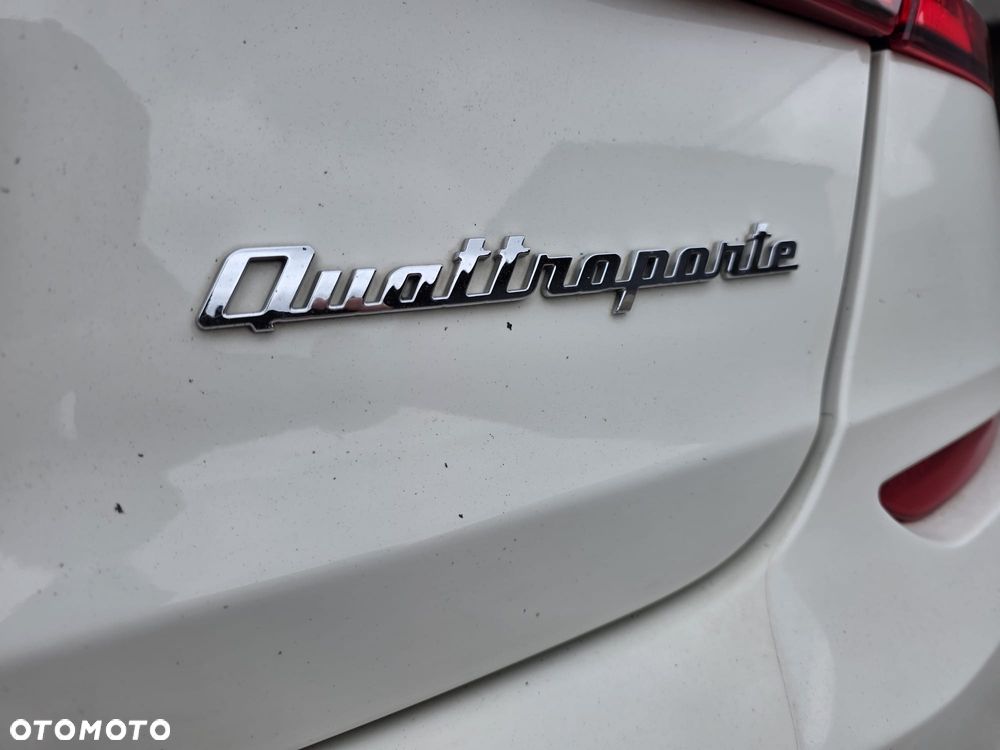 Maserati Quattroporte Q4 GranSport S - 11