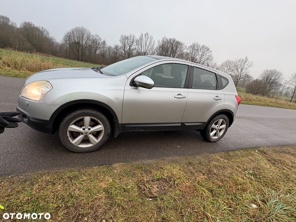 Nissan Qashqai 2.0 dCi 4x4 Tekna - 3