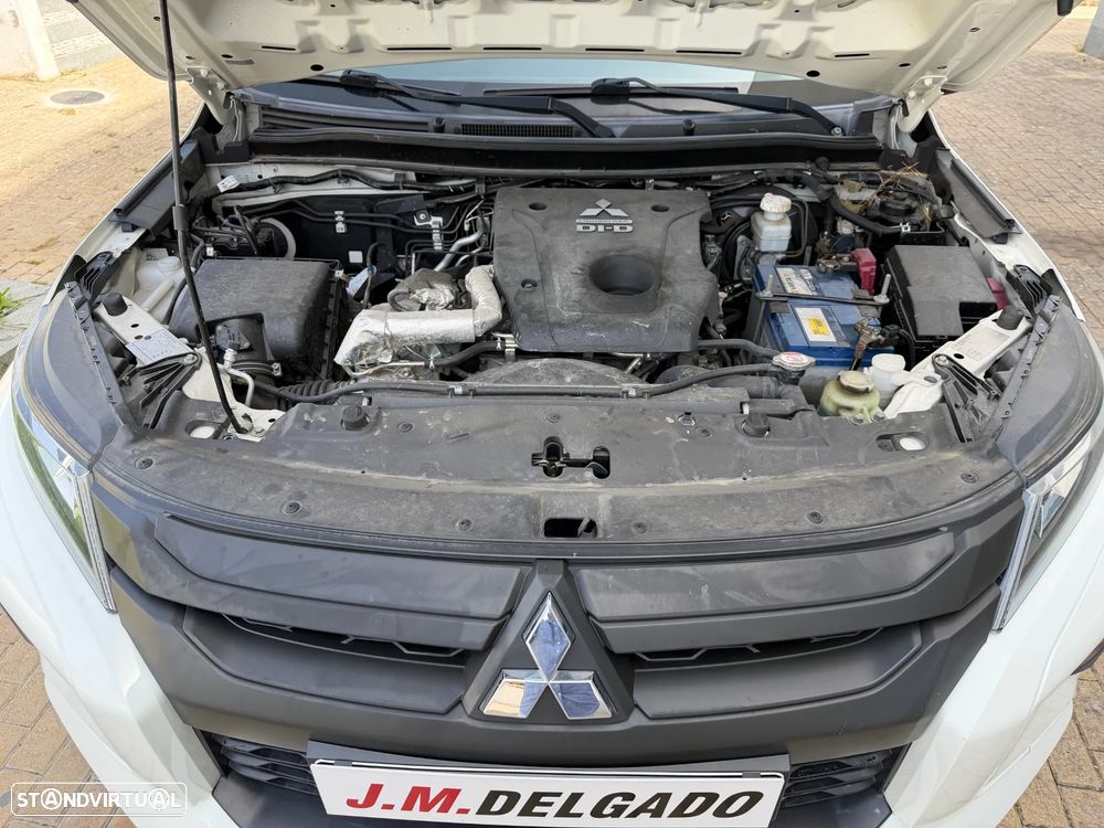 Mitsubishi L200 2.3 DI-D CD Invite 4WD - 11