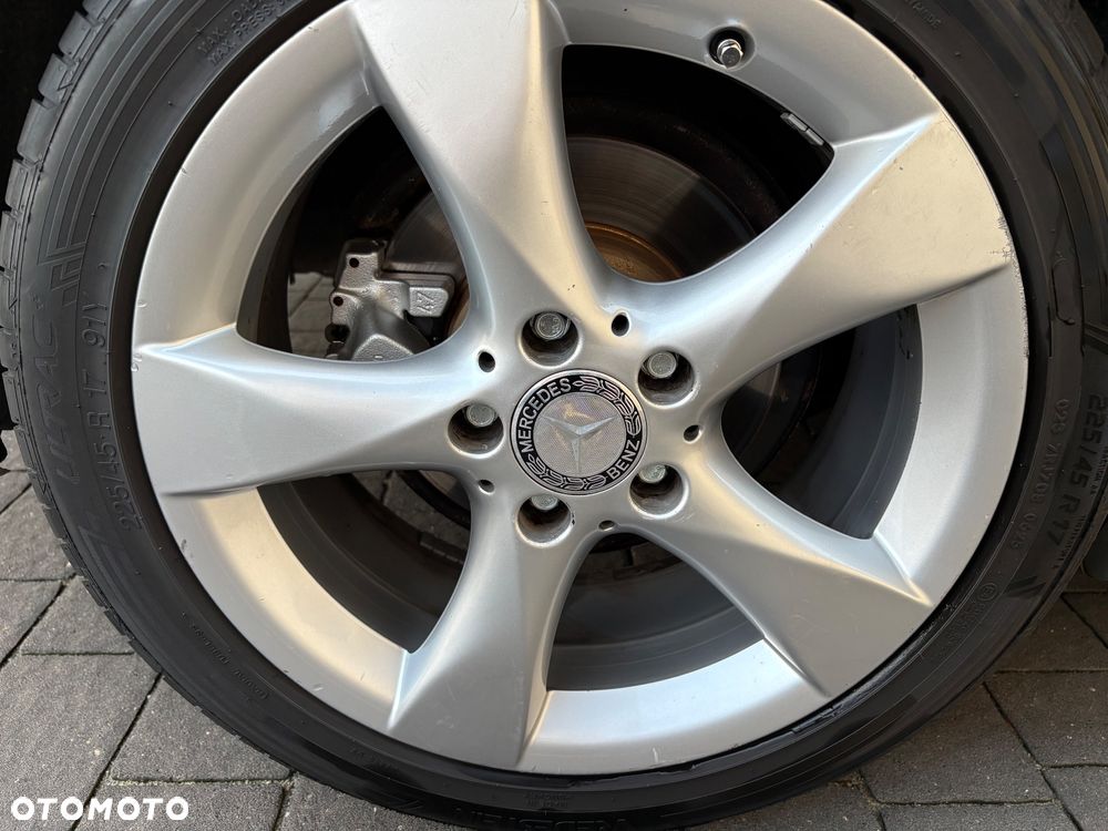 Mercedes-Benz CLK - 21