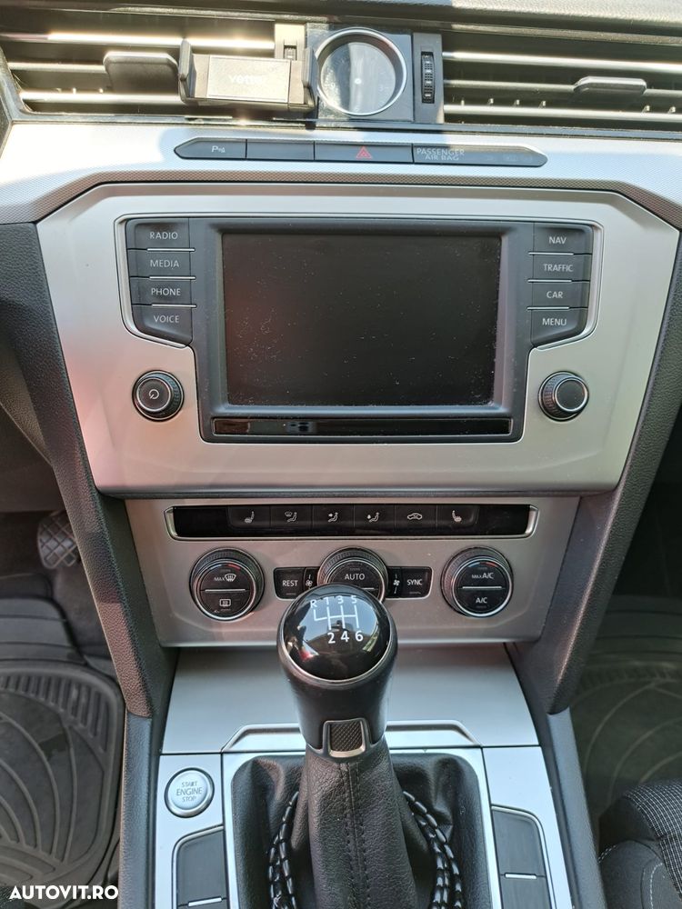 Volkswagen Passat - 5