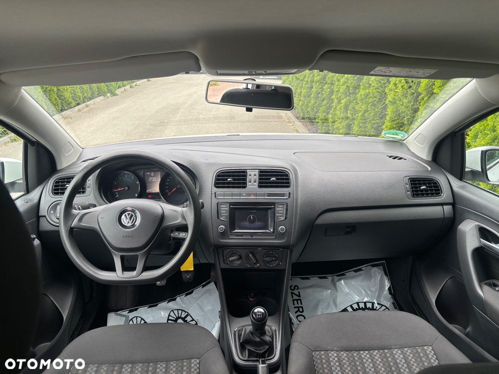 Volkswagen Polo - 8