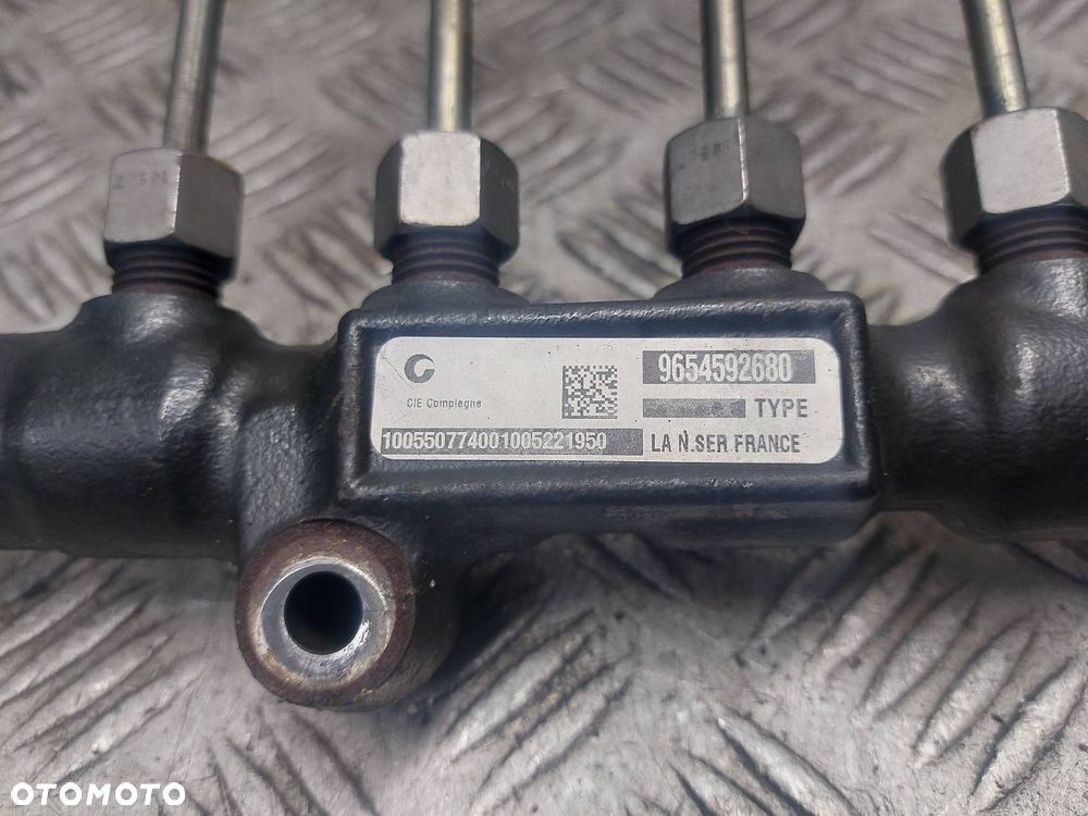 POMPA WTRYSKOWA +  LISTWA KOMPLET 5008 I 1.6 HDI 9683703780 9654592680 - 10