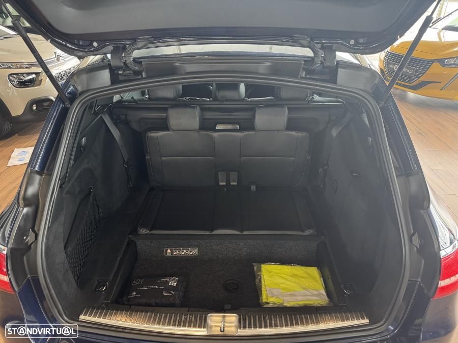 Mercedes-Benz E 220 d AMG 7L - 30