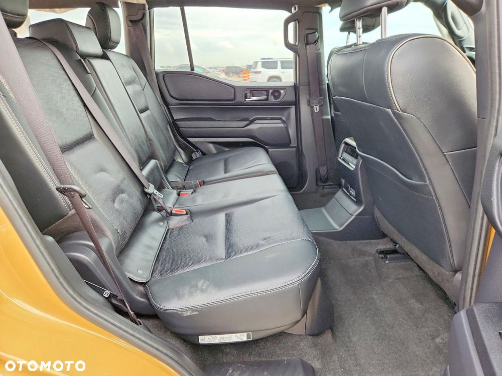 Toyota Land Cruiser - 9