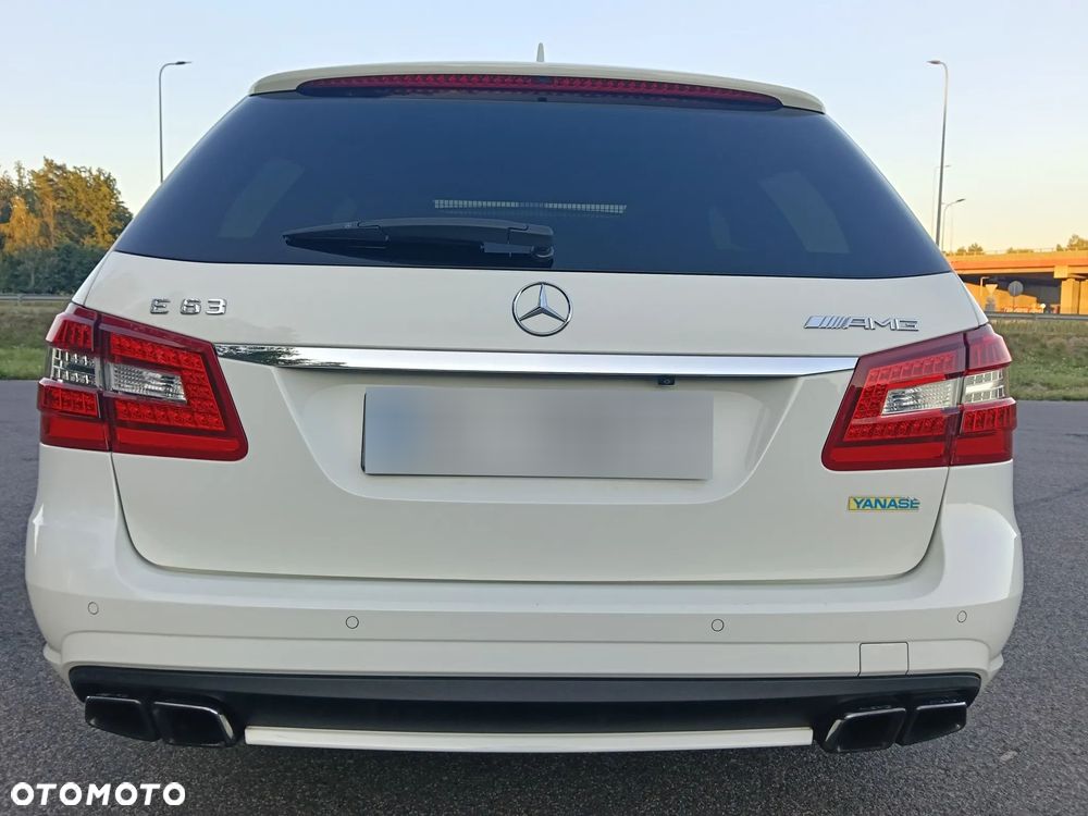 Mercedes-Benz Klasa E - 17