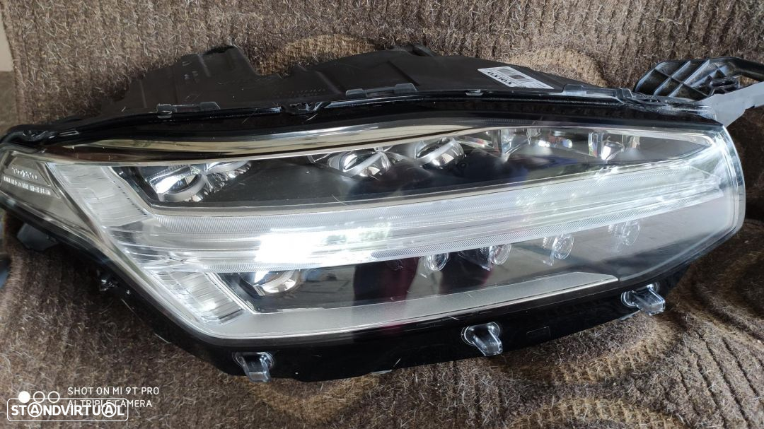 Faróis full led Volvo XC90 direcionais - 2