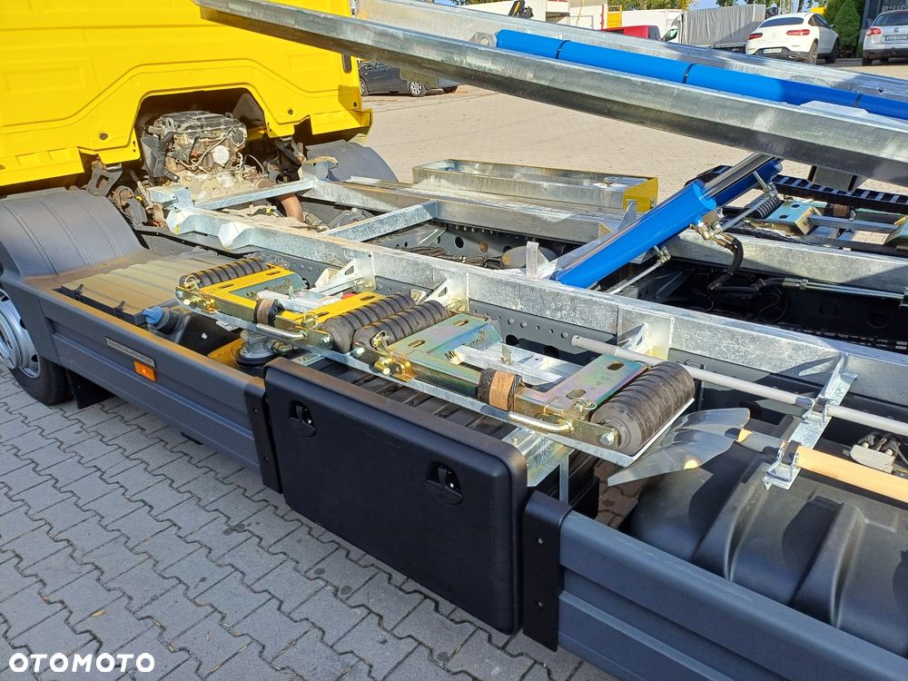 Mercedes-Benz ATEGO 1224 - 12