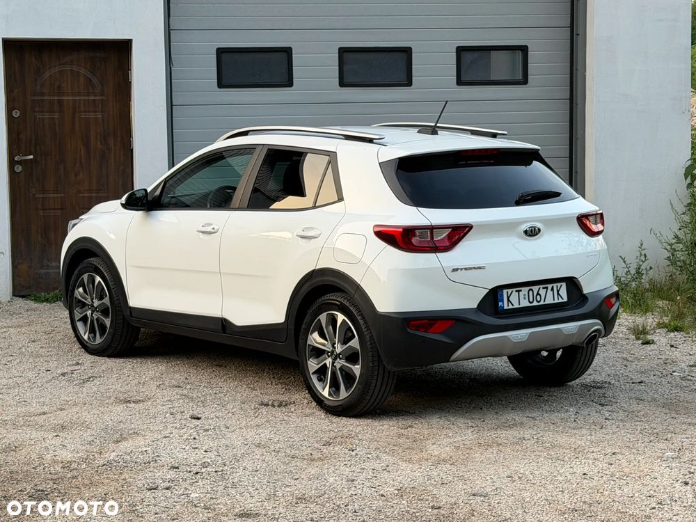 Kia Stonic 1.4 L - 8