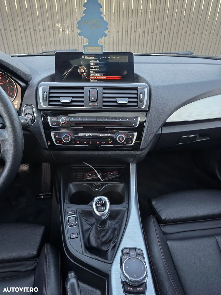 BMW Seria 1 120d Sport Line - 11