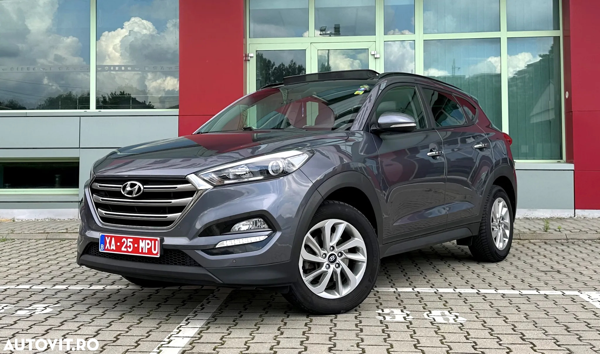 Hyundai Tucson - 2