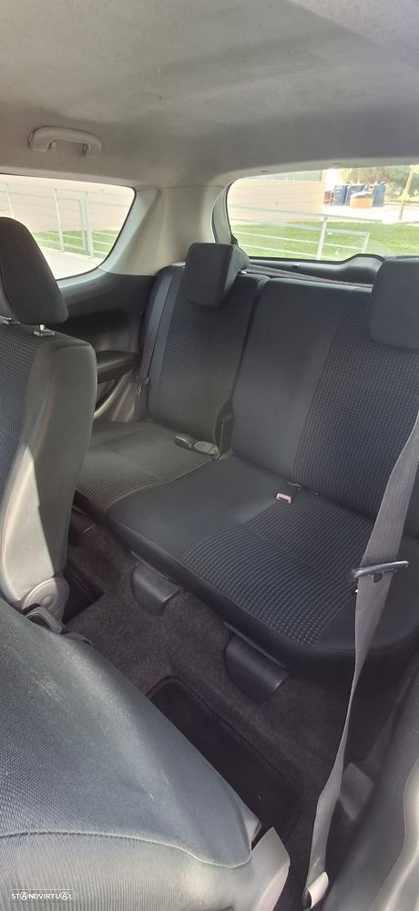 Suzuki Swift 1.3 DDiS GLX - 11
