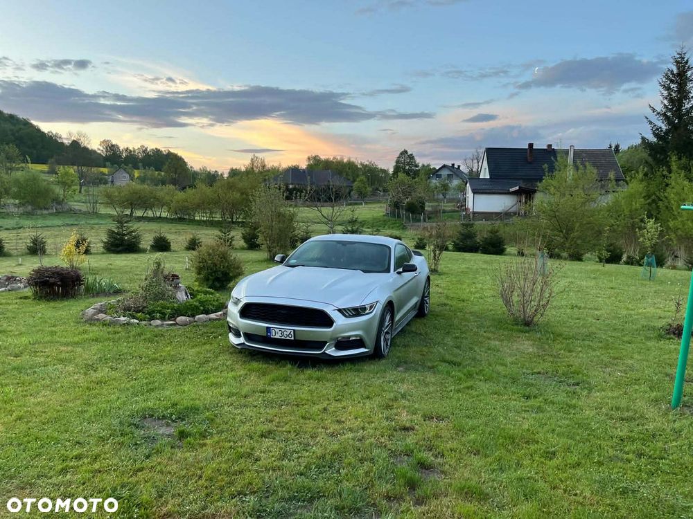 Ford Mustang 3.7 V6 - 1