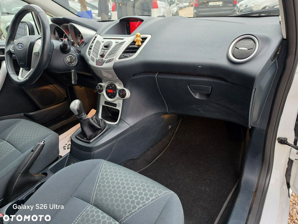 Ford Fiesta 1.25 Titanium - 29