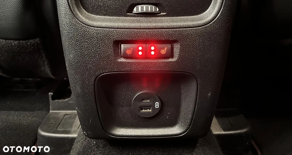 Ford Kuga 2.5P PHEV FWD ST-Line X - 19