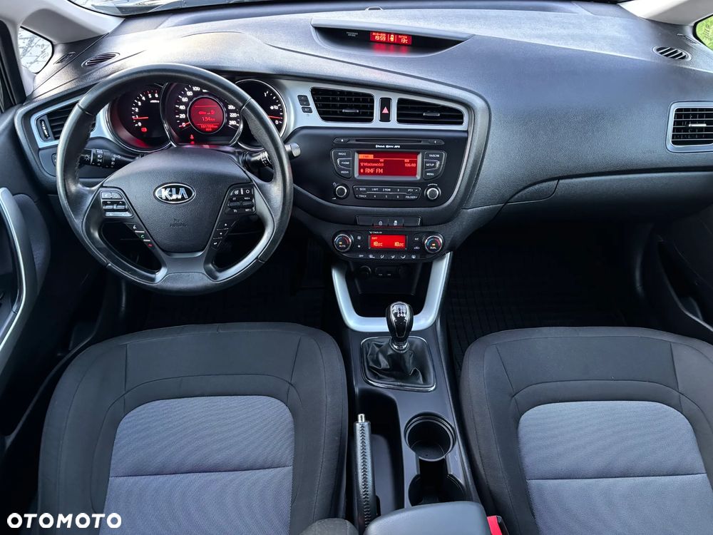 Kia Ceed 1.6 CRDi 128 Dream Team Edition - 7