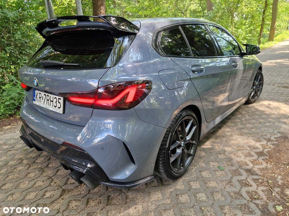 BMW 1M - 8