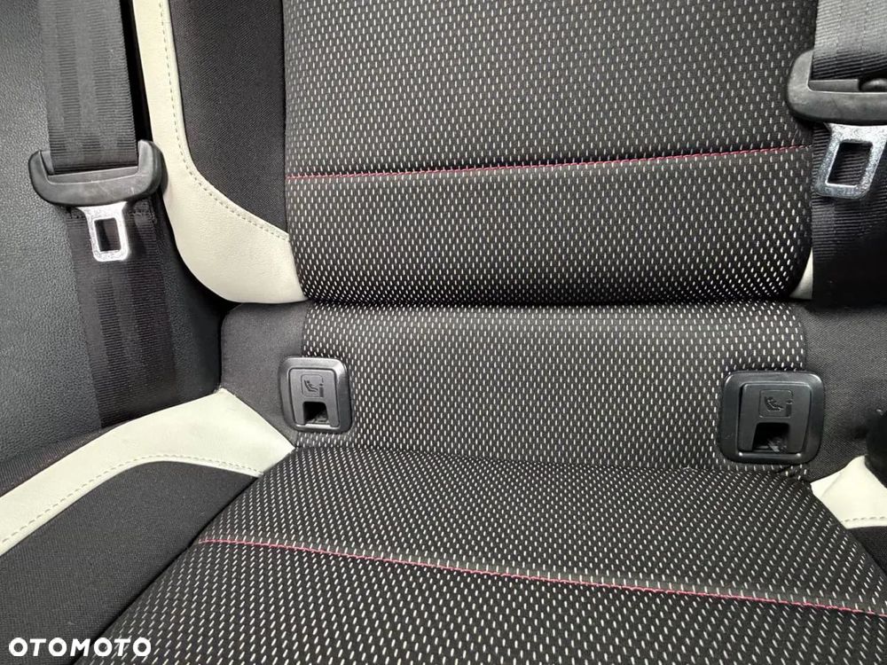 Volkswagen T-Roc 2.0 TDI SCR 4MOTION DSG Sport - 25