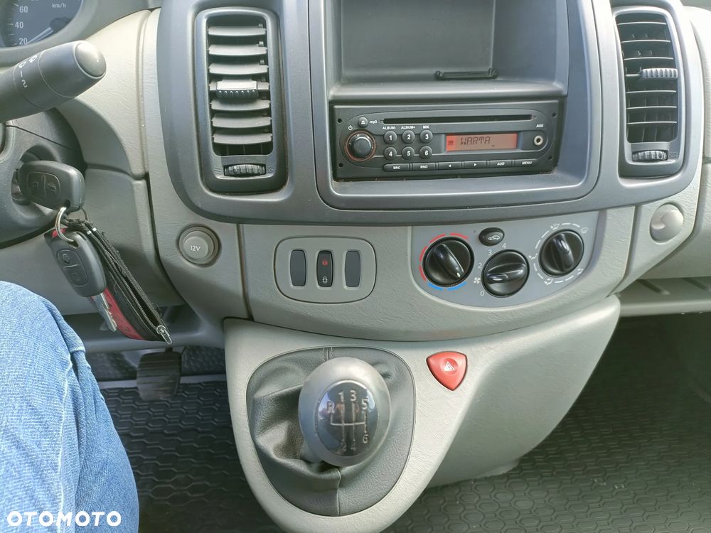 Opel Vivaro - 21