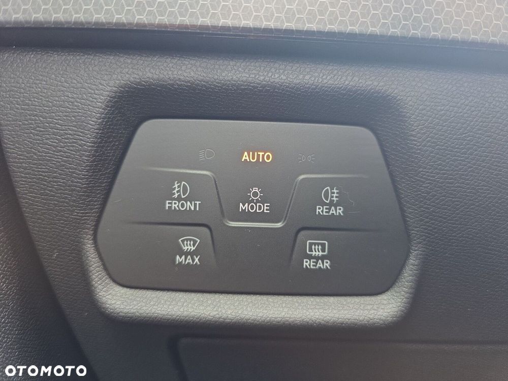 Seat Leon 1.0 eTSI Style DSG - 12