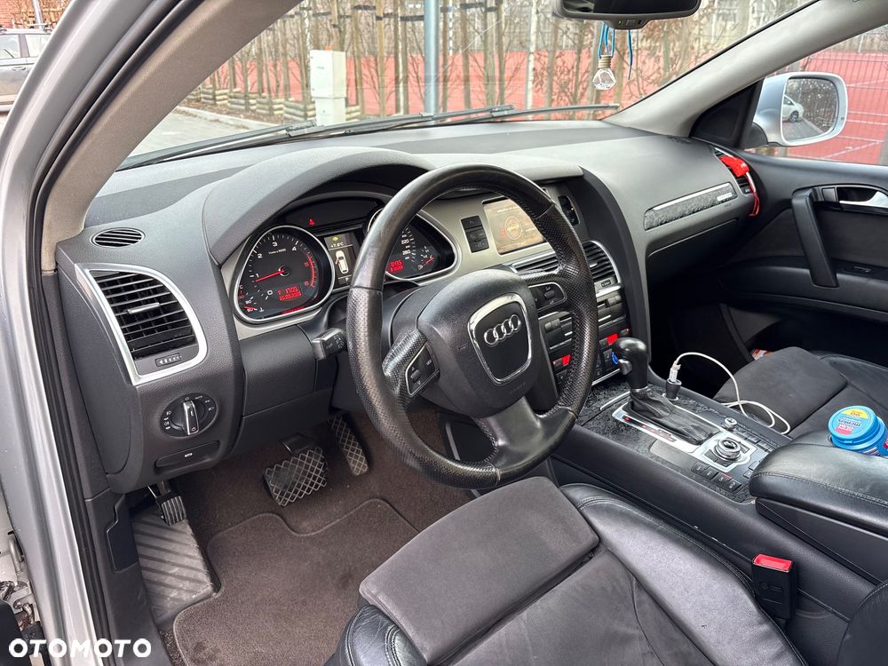 Audi Q7 3.0 TDI DPF Quattro Tiptronic - 13