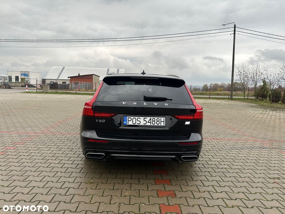 Volvo V60 T6 AWD Recharge Geartronic RDesign - 13