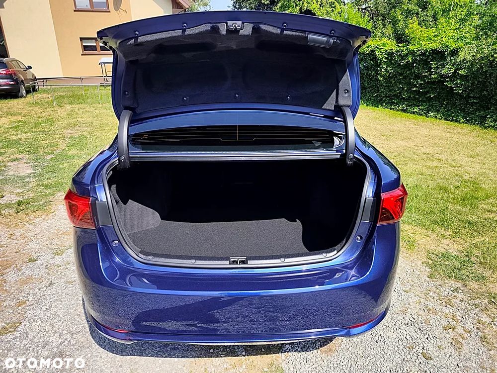 Toyota Avensis 1.8 Edition-S - 26