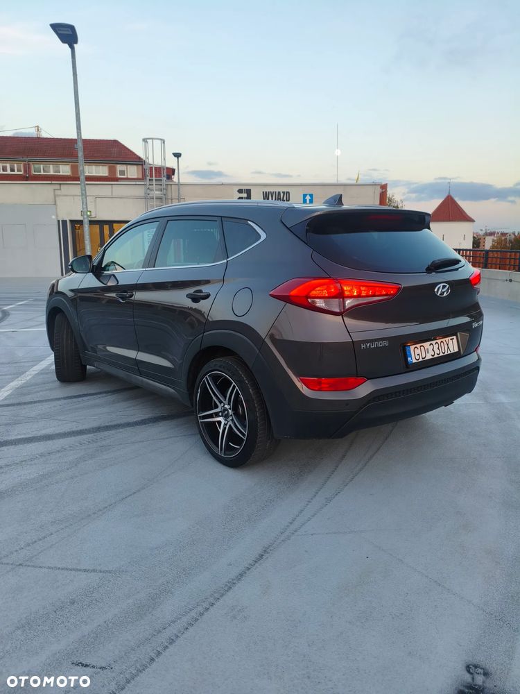 Hyundai Tucson - 4