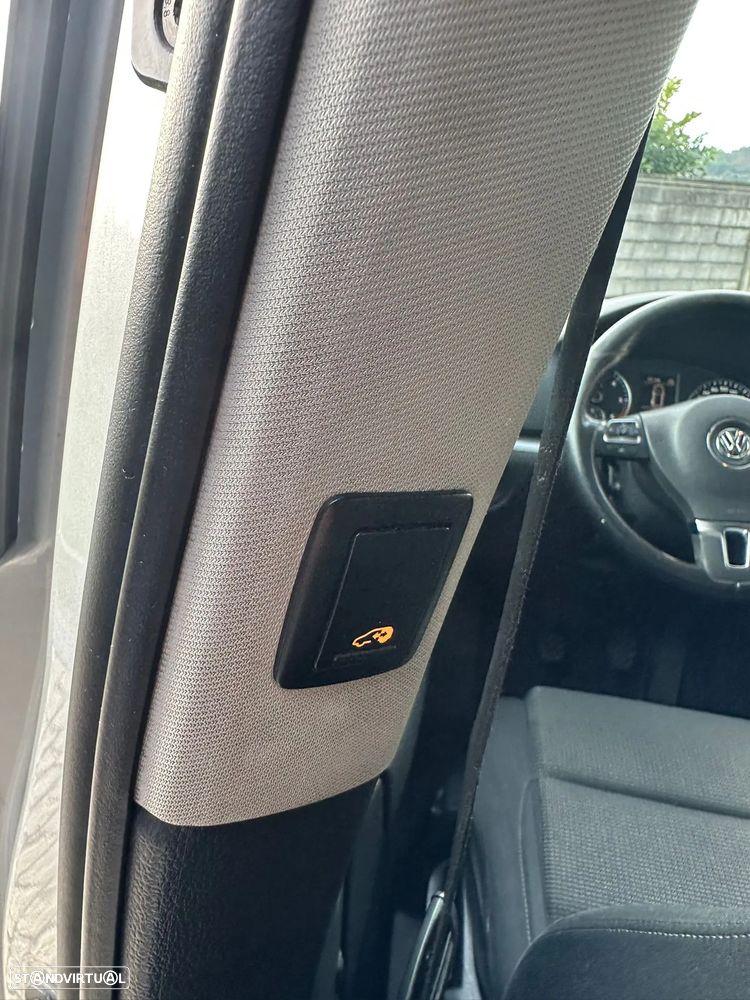 VW Sharan 2.0 TDi Confortline - 14