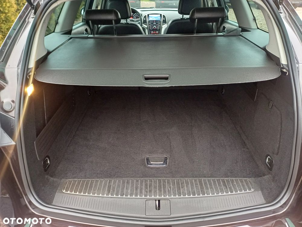 Opel Astra 1.4 Turbo Cosmo - 19