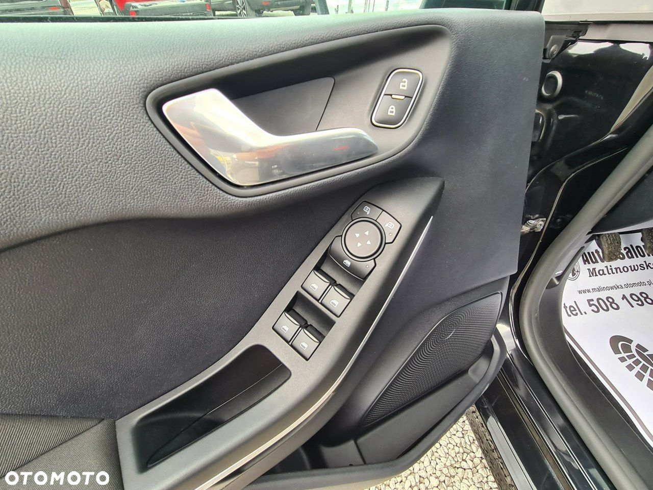 Ford Fiesta 1.0 EcoBoost Hybrid S&S ST-LINE - 32