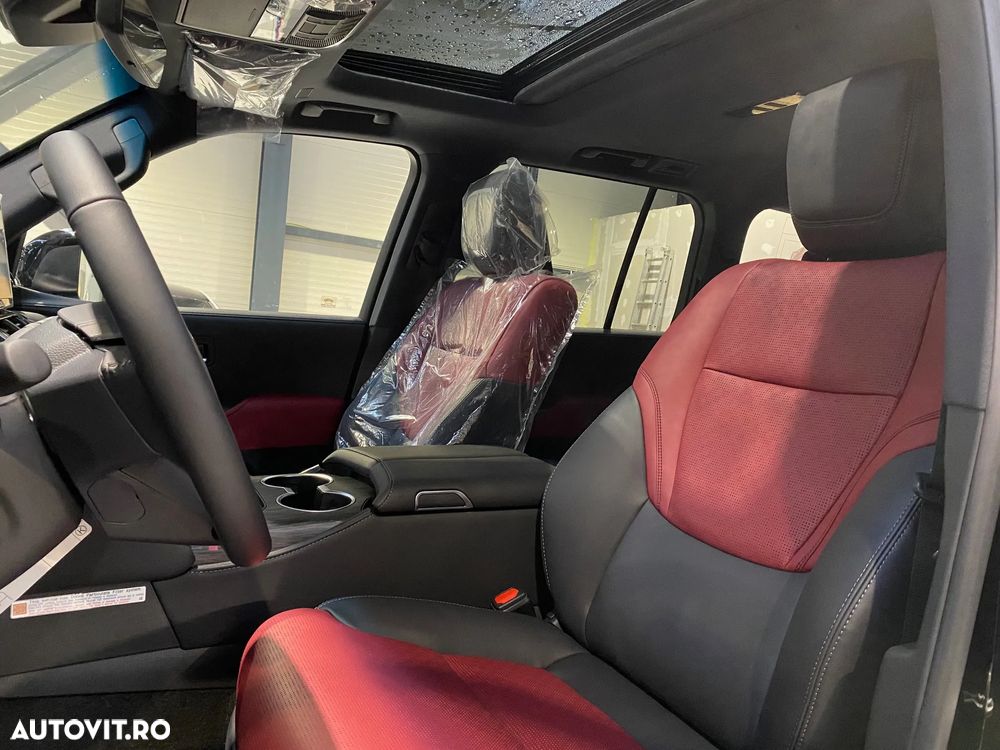 Toyota Land Cruiser 300 - 10