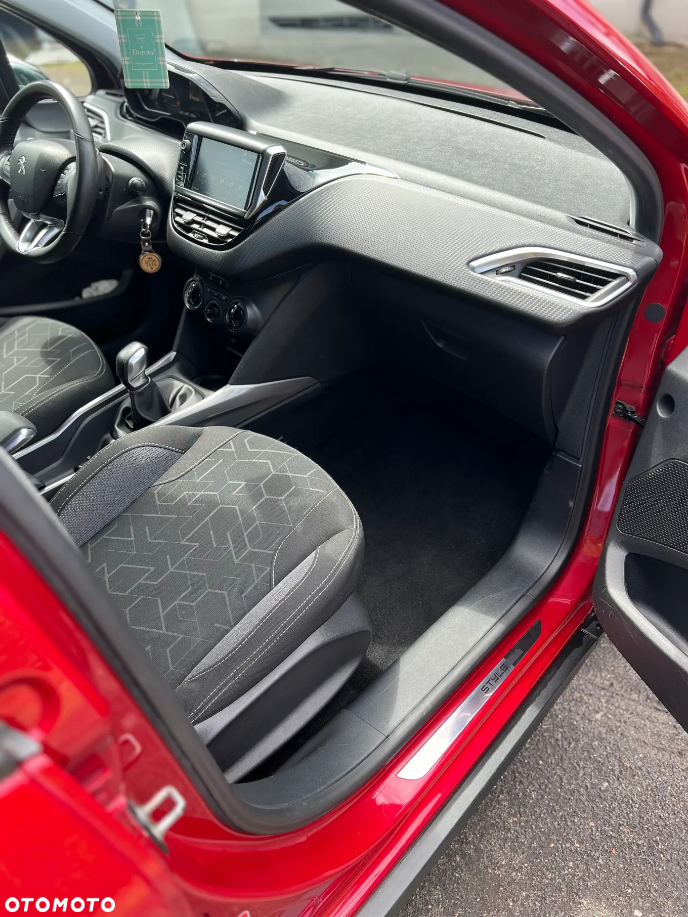 Peugeot 2008 1.2 Pure Tech Style S&S - 11