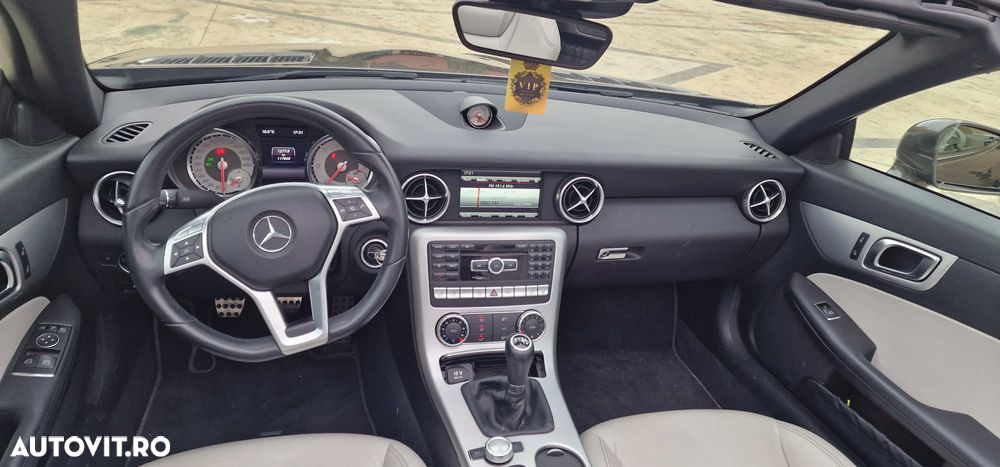 Mercedes-Benz SLK 250 CDI (BlueEFFICIENCY) - 28