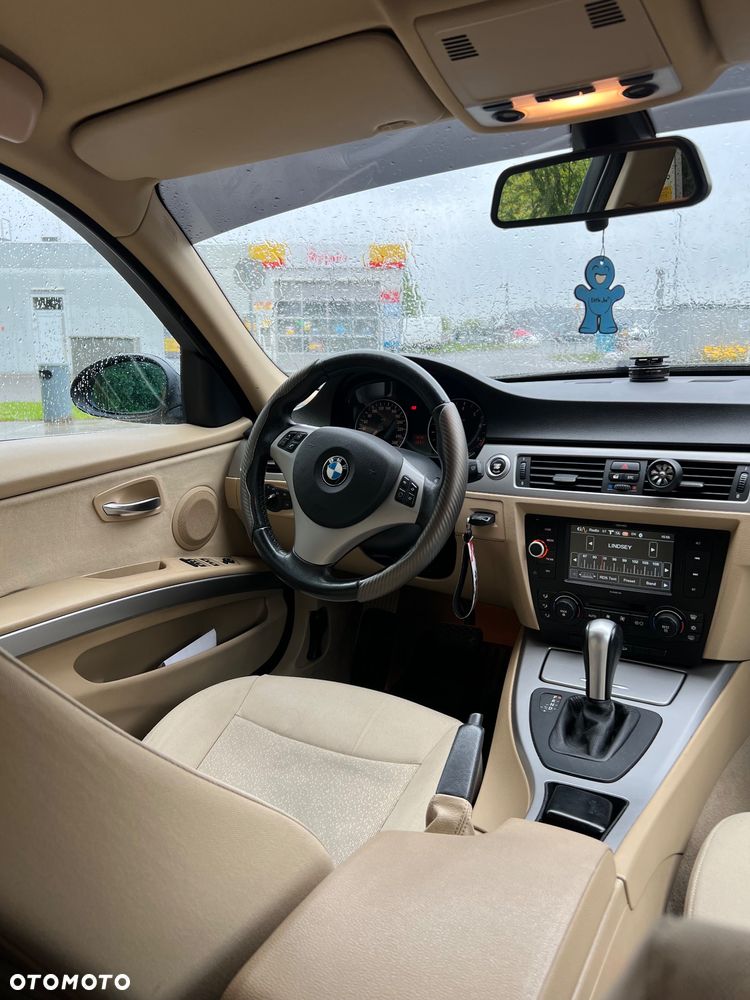 BMW Seria 3 - 16