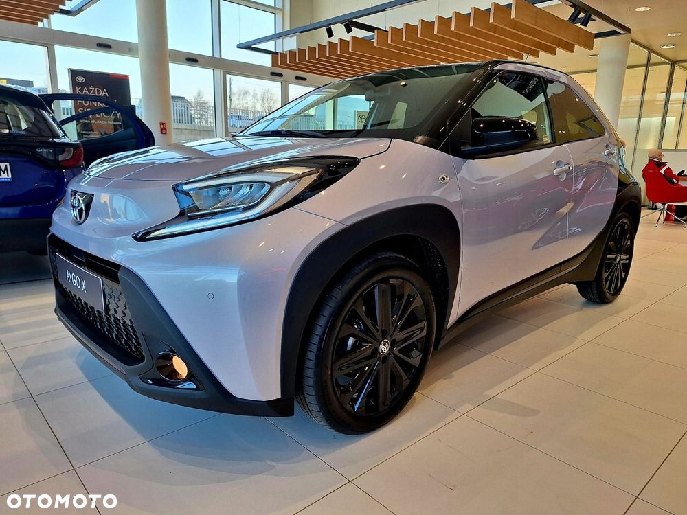 Toyota Aygo X 1.0 VVT-i JBL Edition X-shift - 1