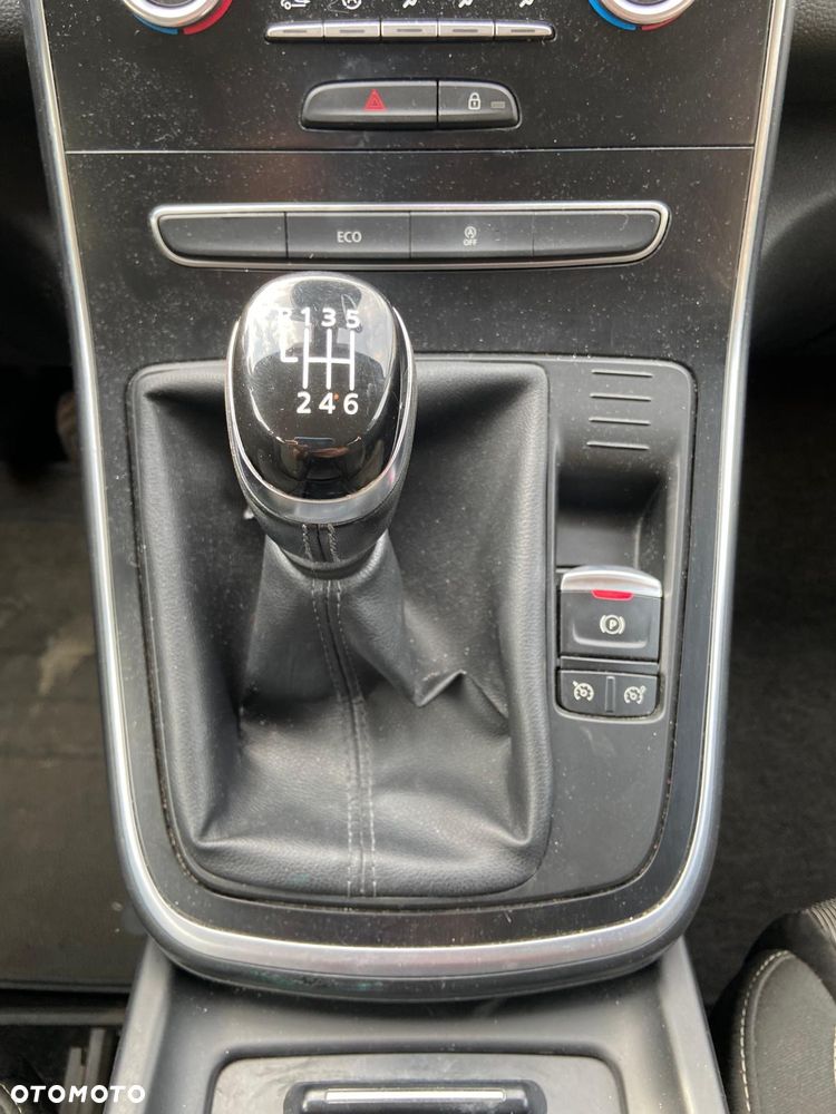 Renault Scenic - 13
