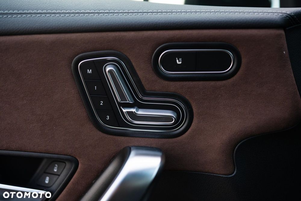 Mercedes-Benz CLA - 11