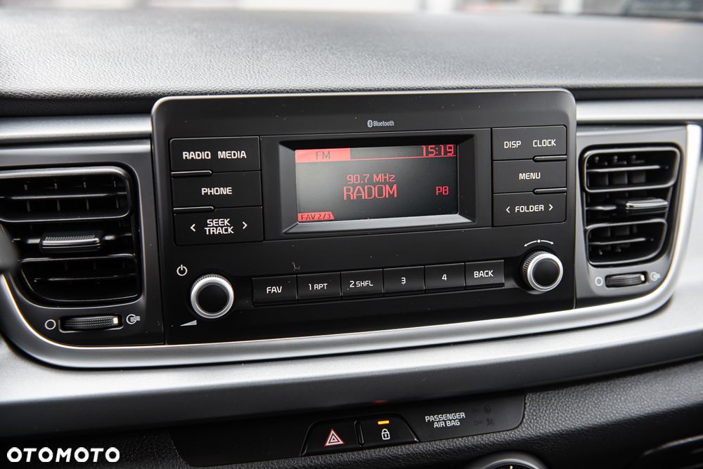 Kia Rio - 20